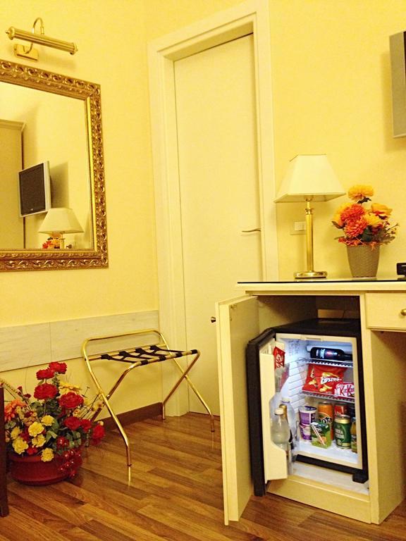 Residenza Domiziano Bed & Breakfast Rome Bagian luar foto